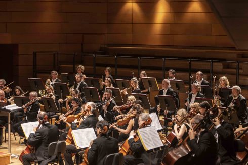 Concerti per le feste natalizie con le musiche degli Strauss e presentazione del libro “Milano. Teatro Dal Verme”