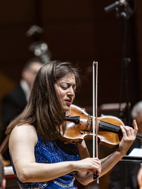 Al Dal Verme il ritorno della violinista Veriko Tchumuridze astro nascente della scena internazionale