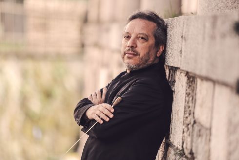 Sul podio dei Pomeriggi Musicali torna George Pehlivanian con il violinista Stefan Milenkovich