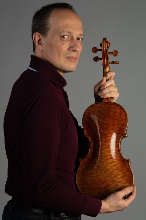 Direttore: Stefano Montanari, violino: Francesco Manara<br>Prova aperta per le scuole